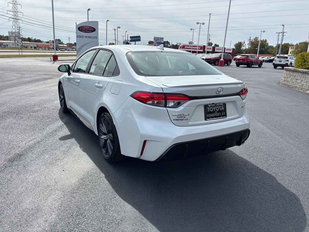 New 2027 Toyota Corolla SE FWD image 8