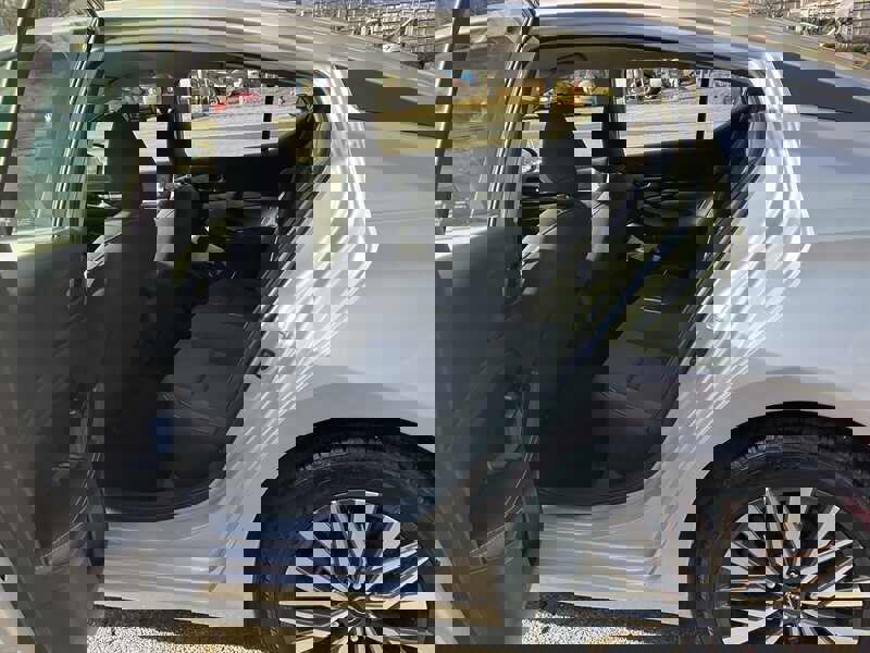 Used 2023 Nissan Altima 2.5 SV image 14