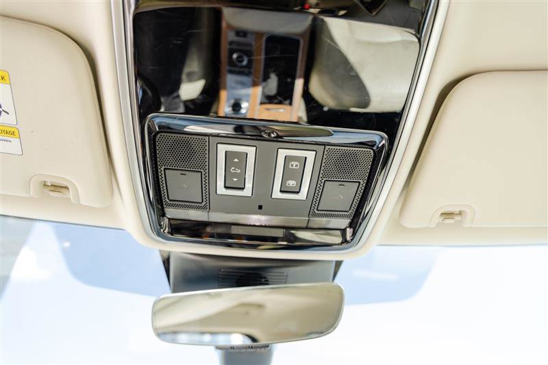 Used 2019 Land Rover Range Rover Supercharged AWD/4WD image 28