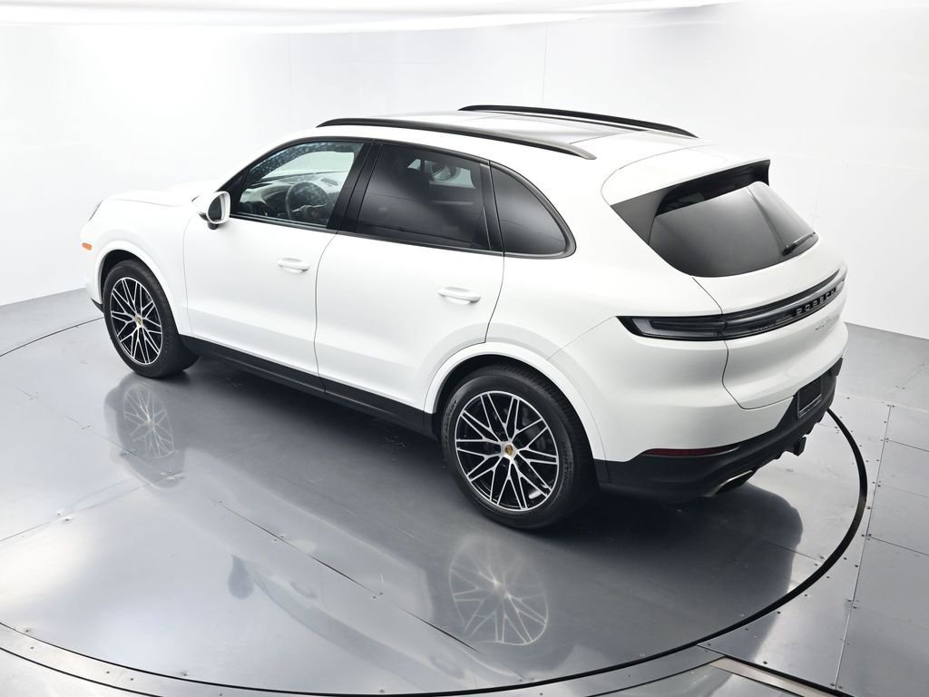 Certified 2024 Porsche Cayenne image 32