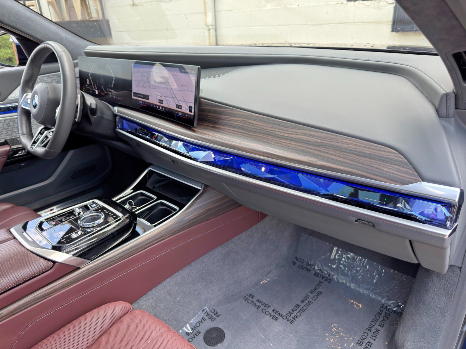 Used 2023 BMW 760i xDrive AWD/4WD image 15