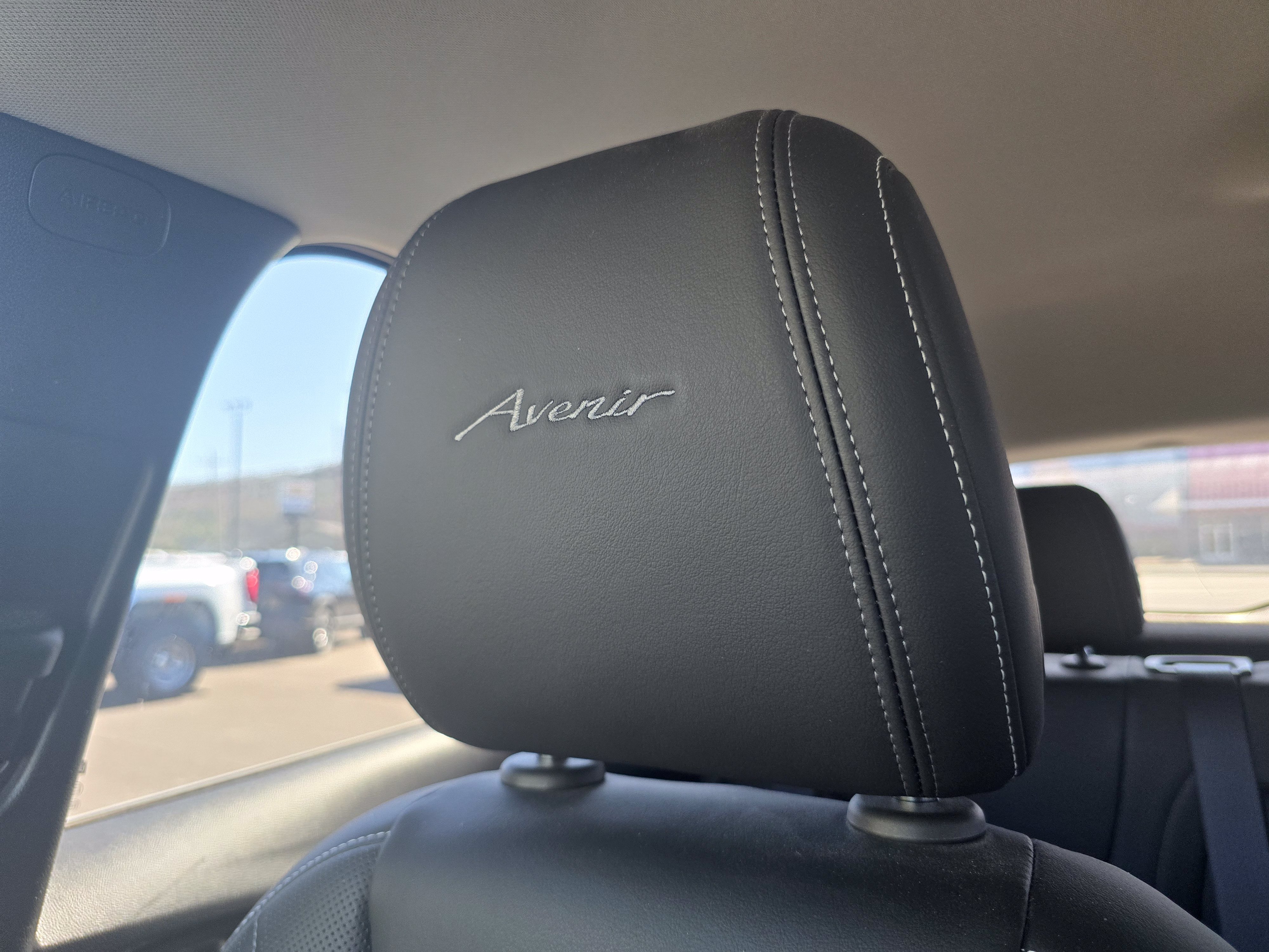 Used 2024 Buick Encore GX Avenir w/ Avenir Convenience Package AWD/4WD image 30