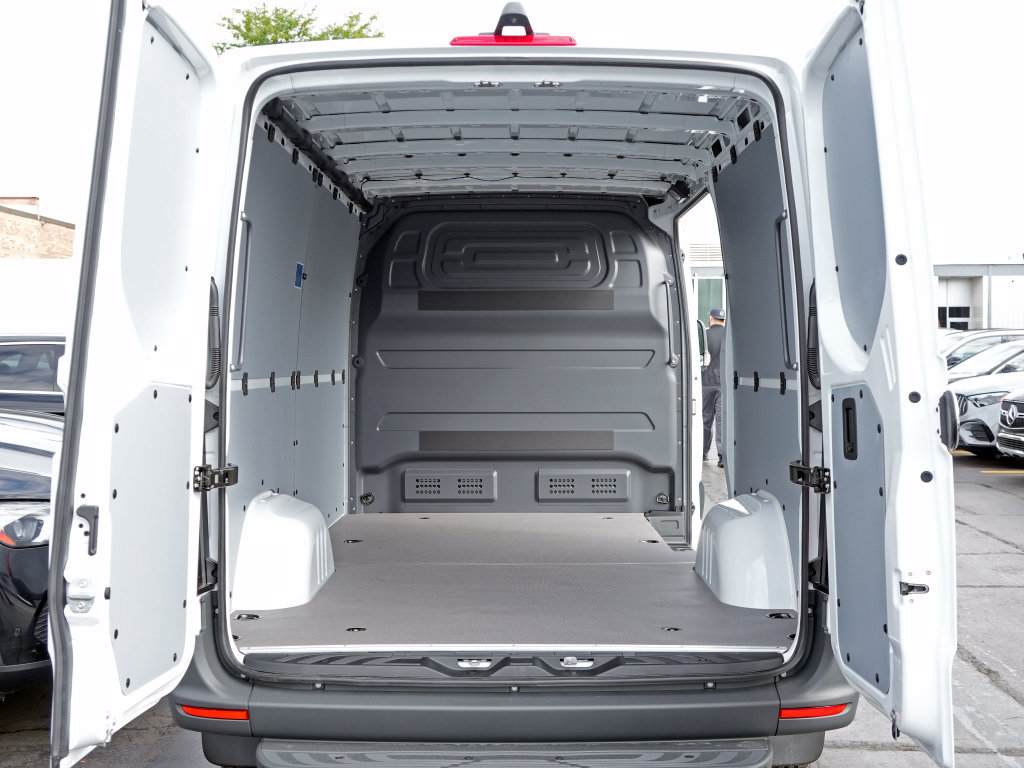 New 2026 Mercedes-Benz Sprinter 2500 image 5