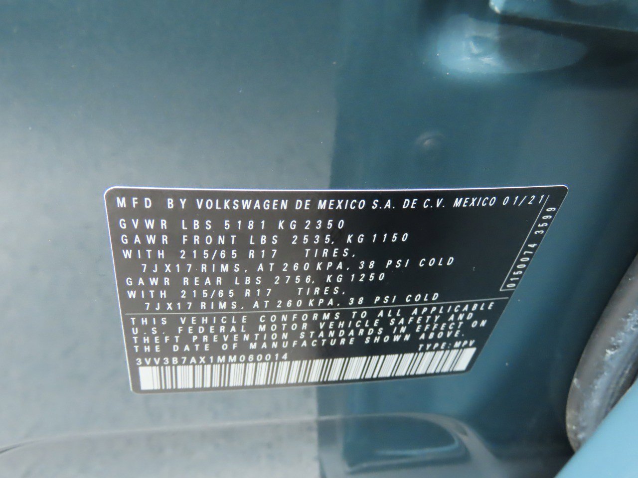 Used 2021 Volkswagen Tiguan SE w/ Panoramic Sunroof Package FWD image 31