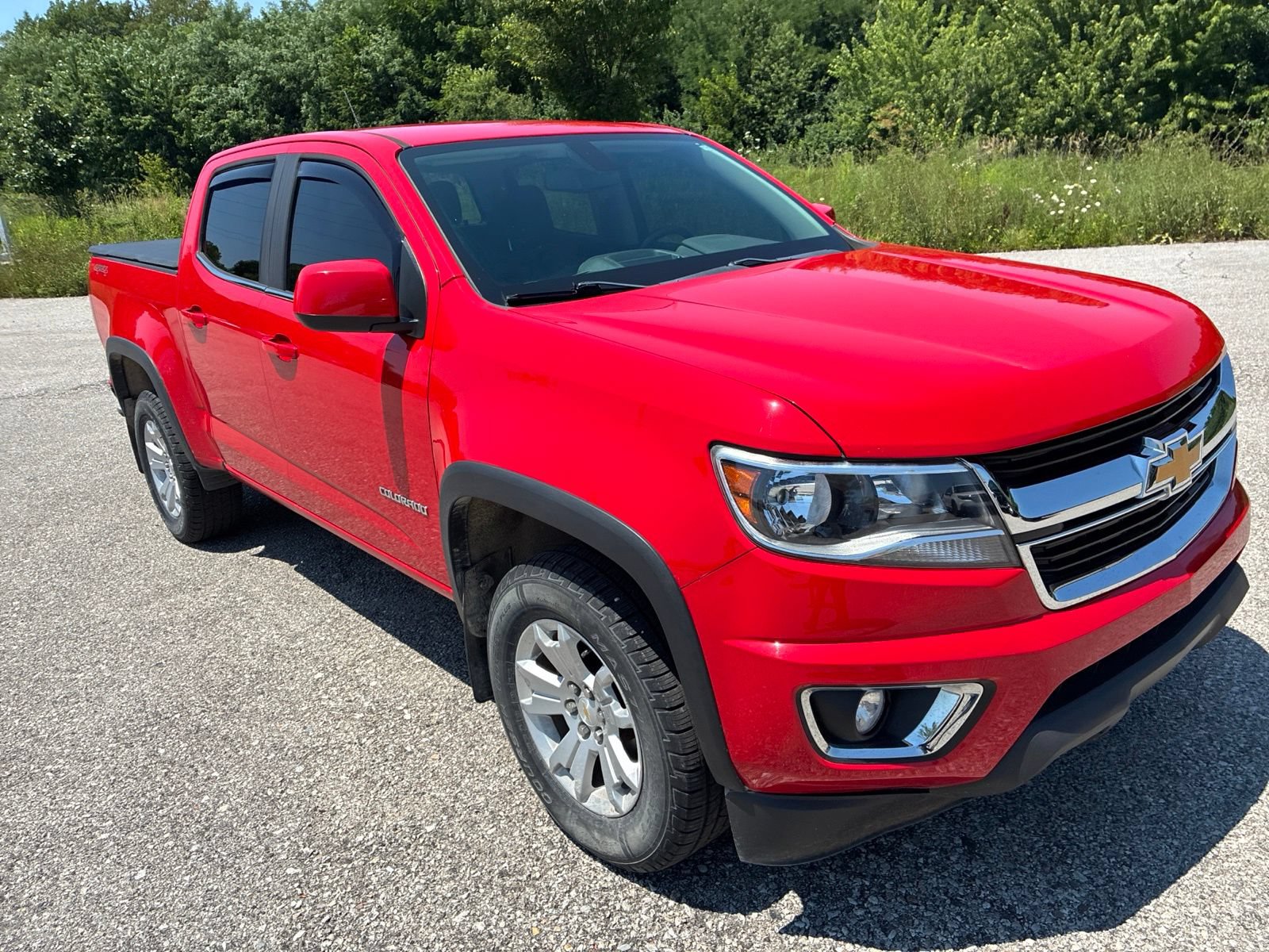 Used 2018 Chevrolet Colorado LT AWD/4WD image 10