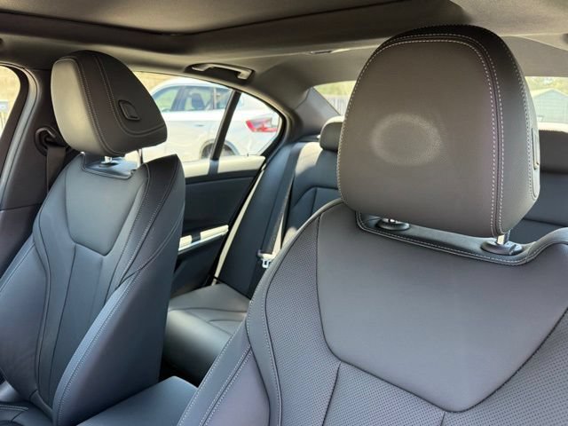 Certified 2023 BMW 330i Sedan w/ Premium Package RWD image 21