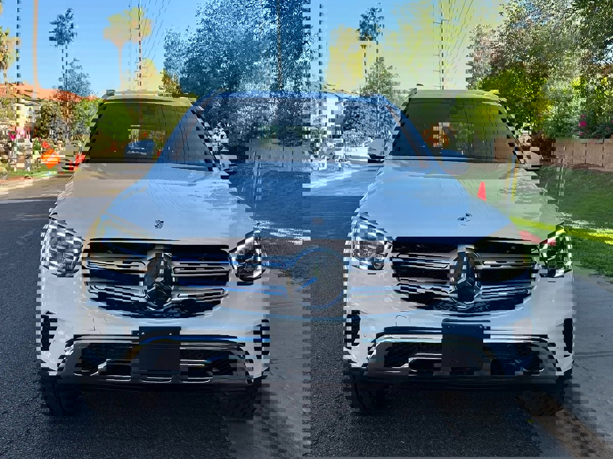Used 2021 Mercedes-Benz GLC 300 image 3