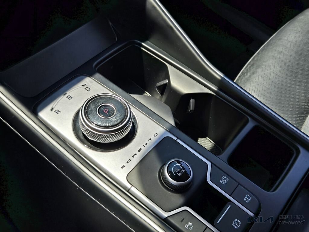 Certified 2022 Kia Sorento S image 26