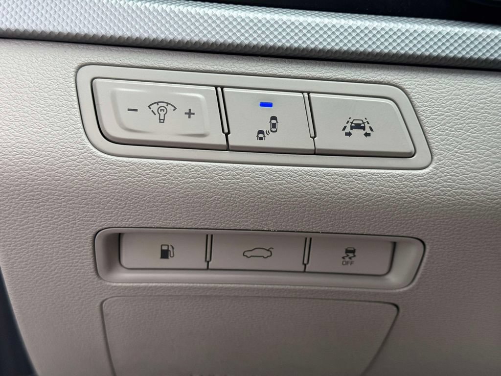 Used 2018 Hyundai Sonata SEL w/ Tech Package 04 FWD image 18