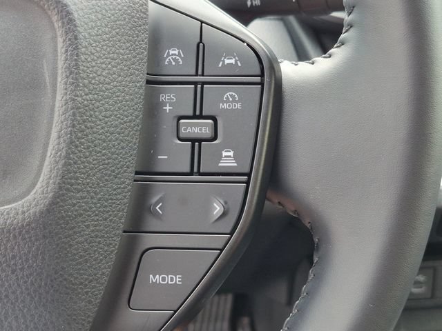 Certified 2025 Toyota Prius LE AWD/4WD image 18