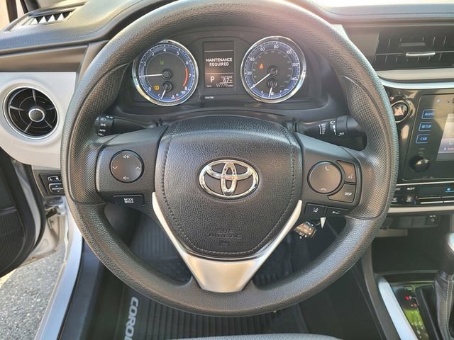 Used 2019 Toyota Corolla LE image 18