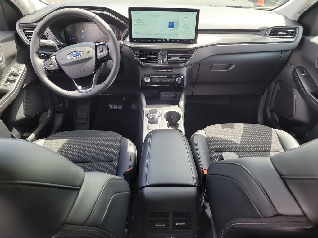 Certified 2026 Ford Escape SE FWD image 12
