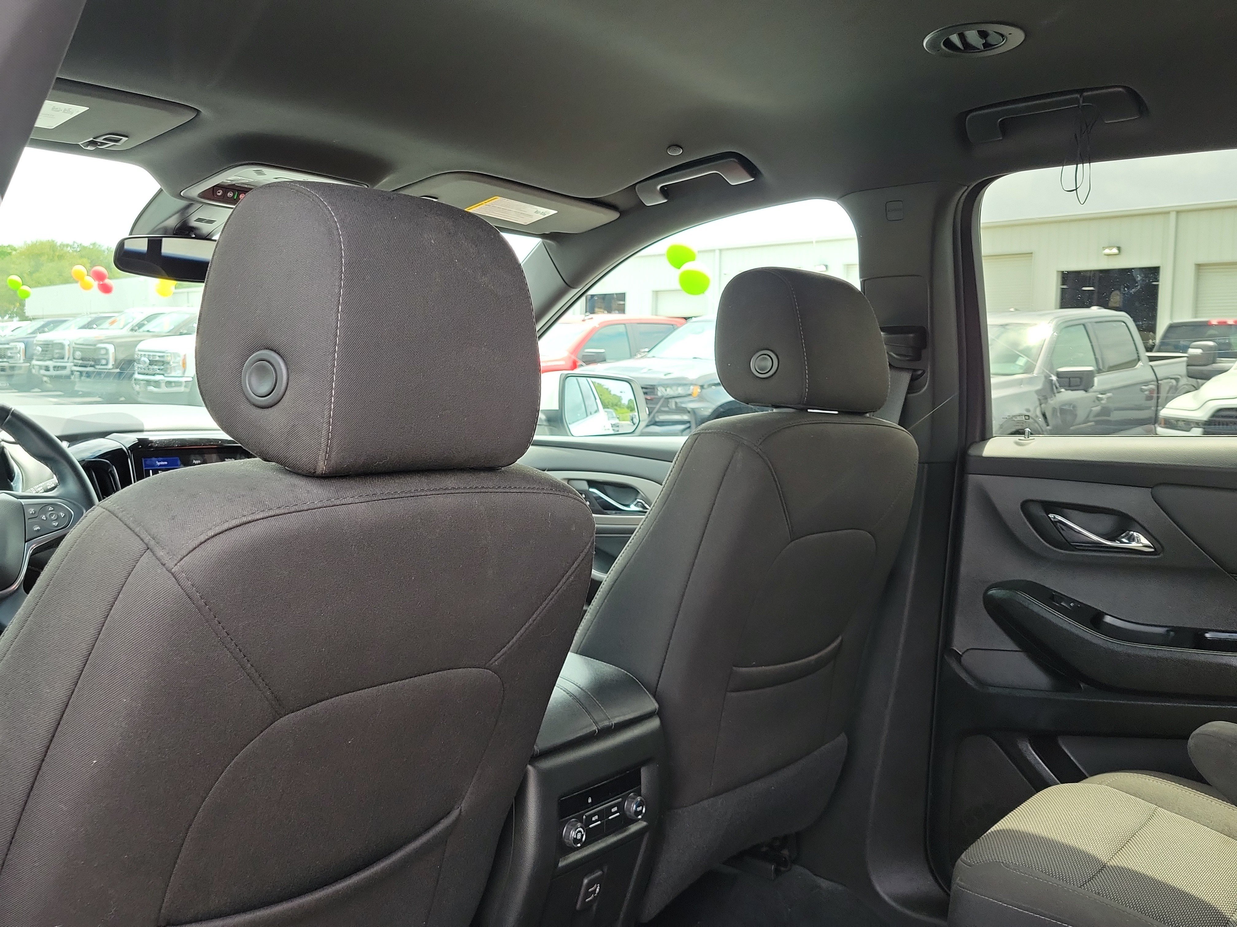 Used 2023 Chevrolet Traverse LT FWD image 13