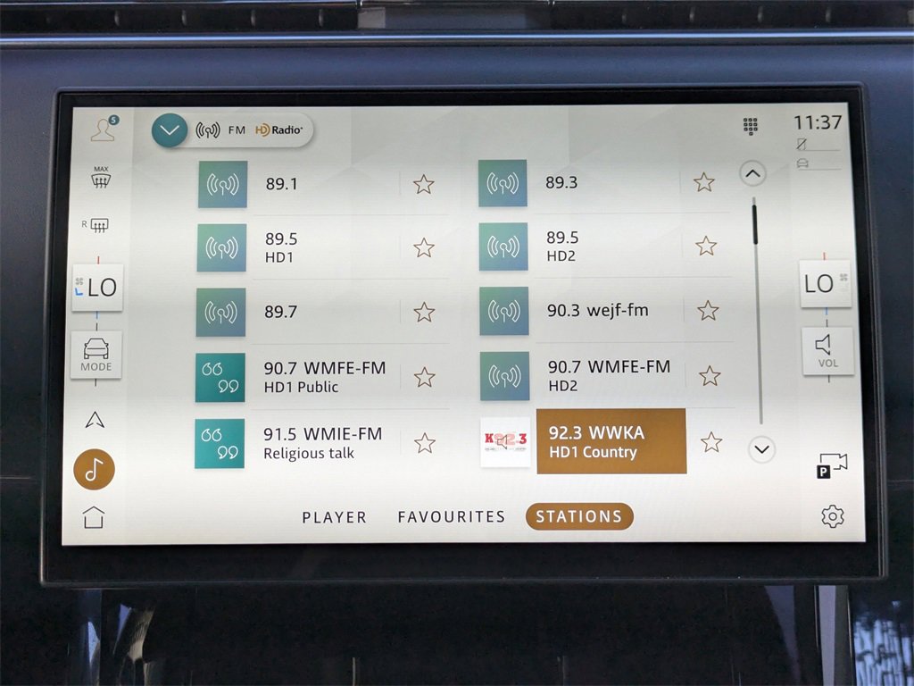 Used 2025 Land Rover Range Rover Sport Dynamic SE image 19