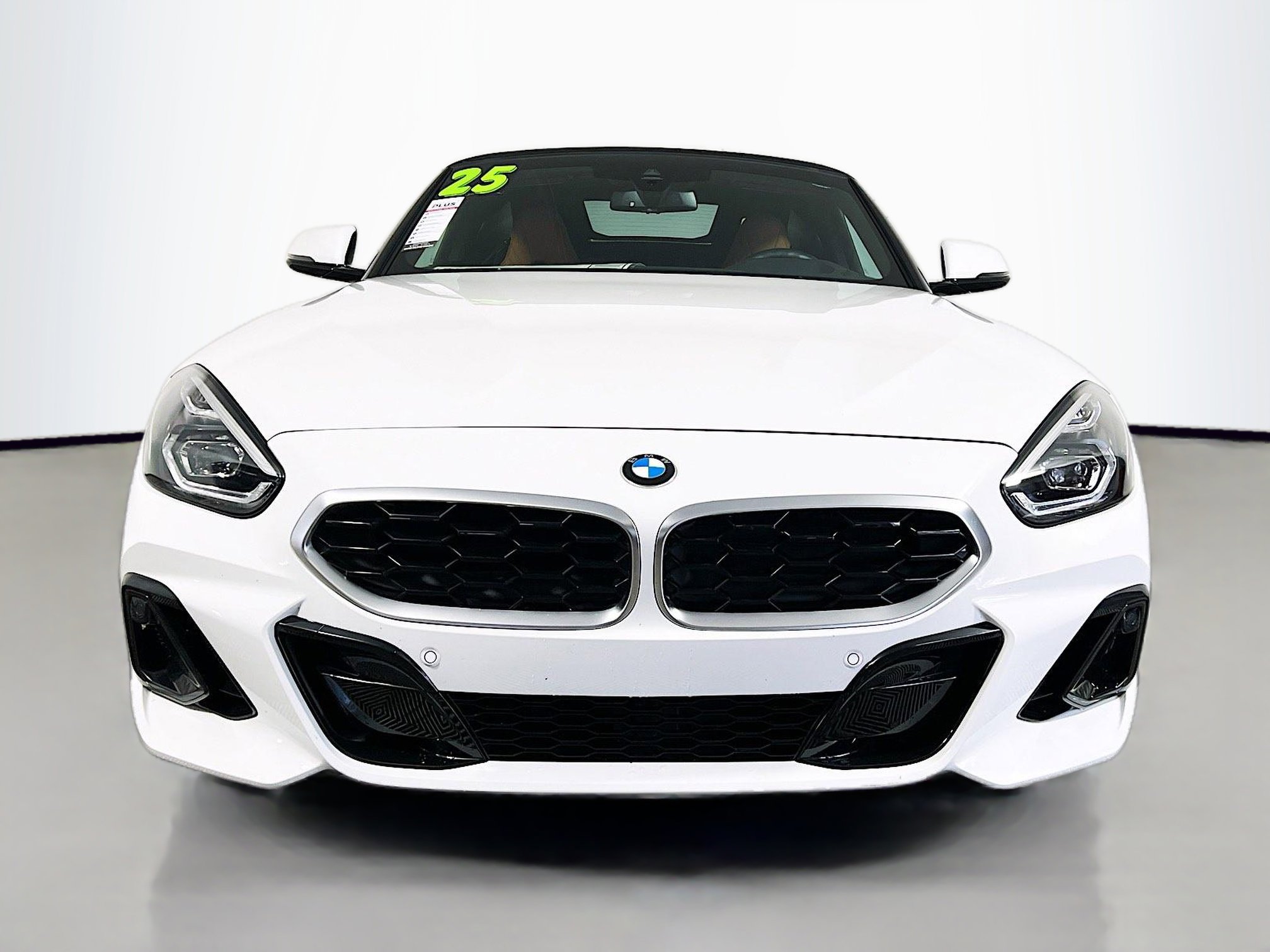 Used 2025 BMW Z4 sDrive30i w/ Premium Package image 11