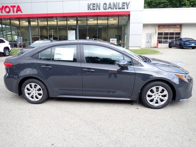 New 2026 Toyota Corolla LE FWD image 2