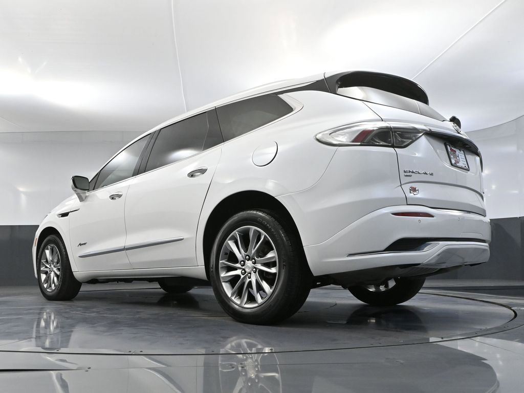 Used 2022 Buick Enclave Avenir w/ Avenir Technology Package image 60