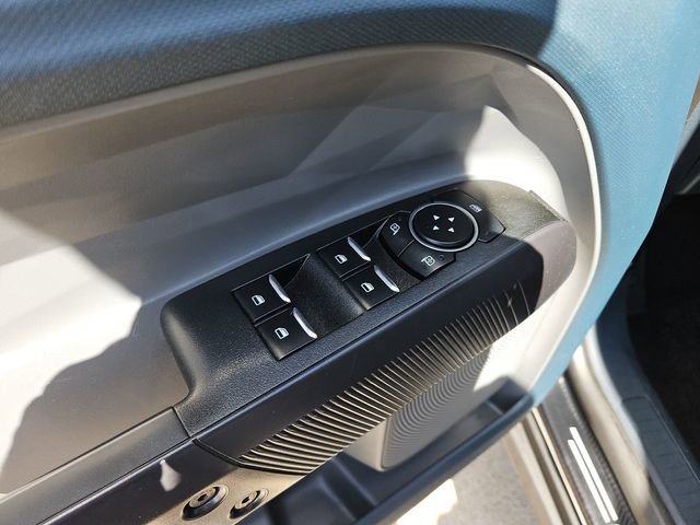 Used 2023 Ford Maverick XL image 21