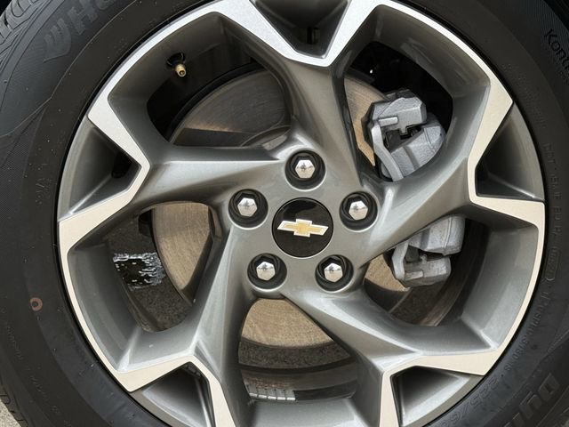 Certified 2025 Chevrolet Trax LT FWD image 12