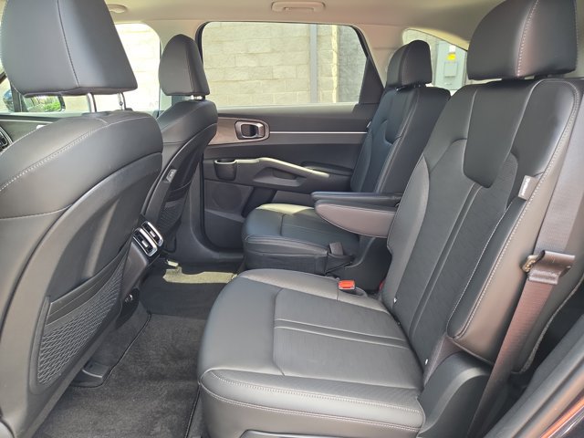 Certified 2025 Kia Sorento X-Line EX AWD/4WD image 30