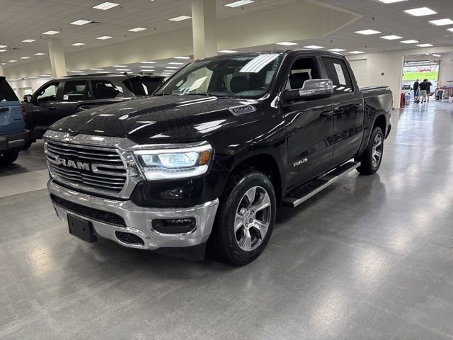 Used 2023 RAM 1500 Laramie AWD/4WD image 3