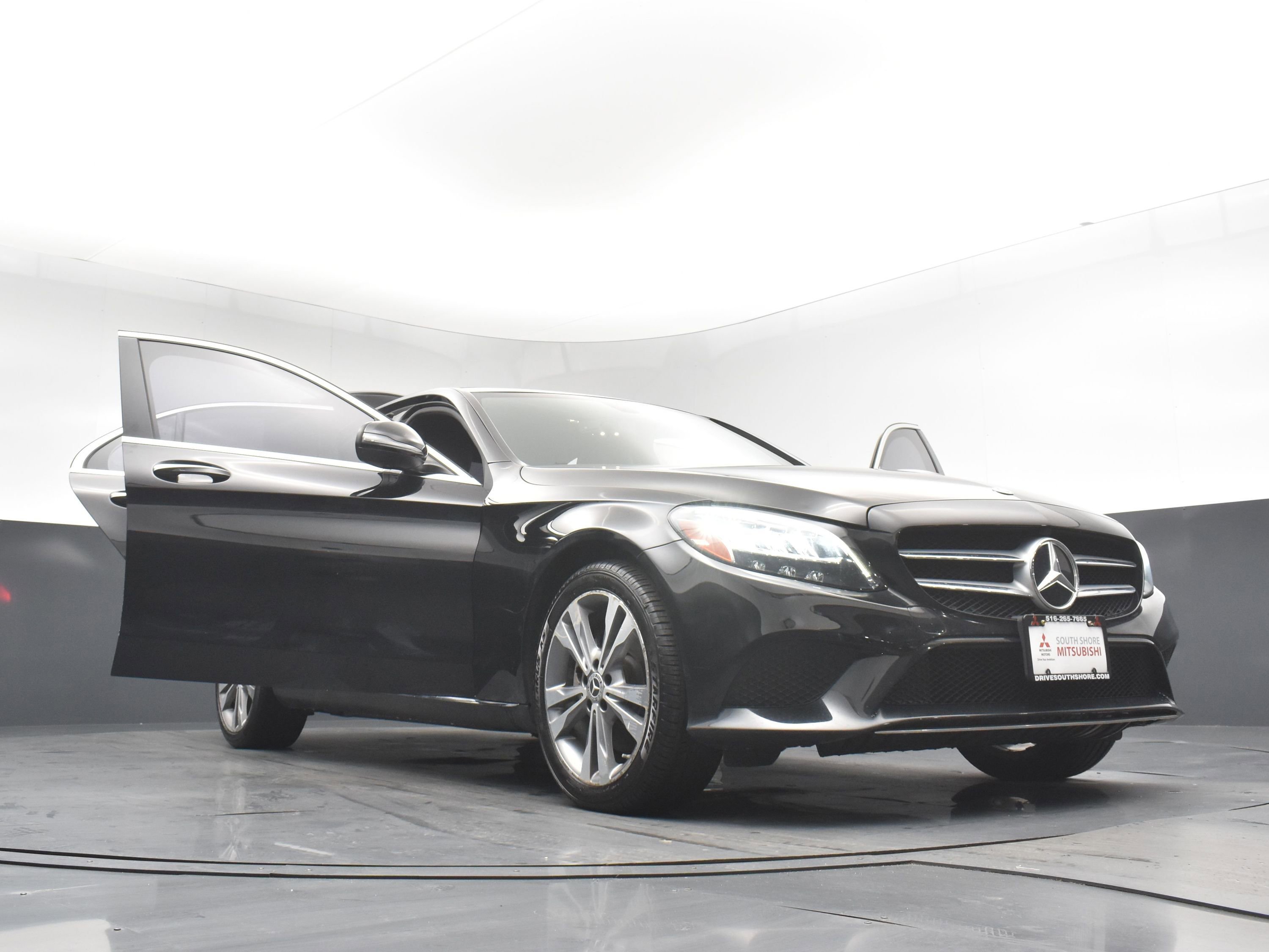 Used 2019 Mercedes-Benz C 300 4MATIC Sedan image 29