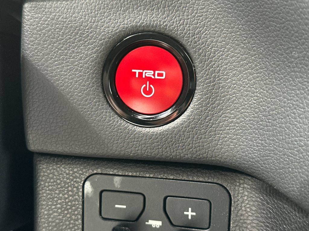 Used 2025 Toyota Sequoia TRD Pro AWD/4WD image 23
