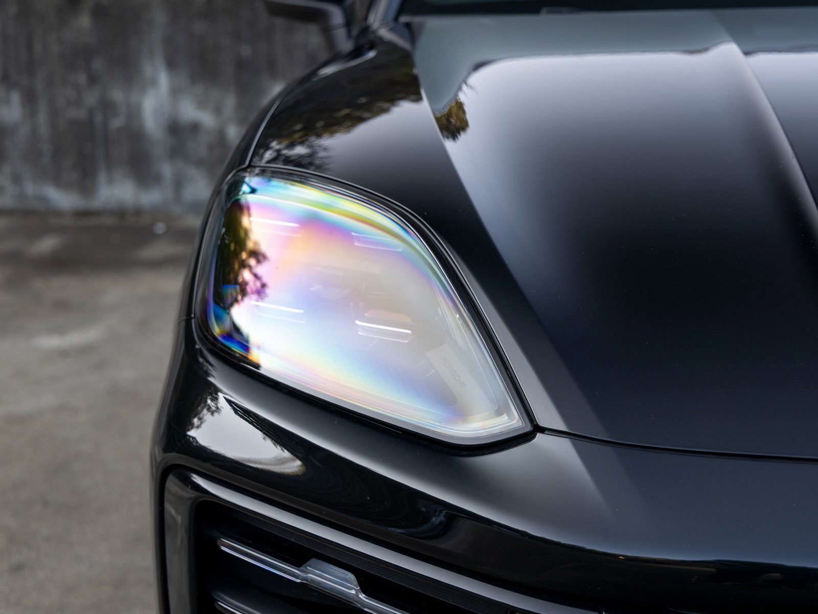 Certified 2025 Porsche Cayenne image 14