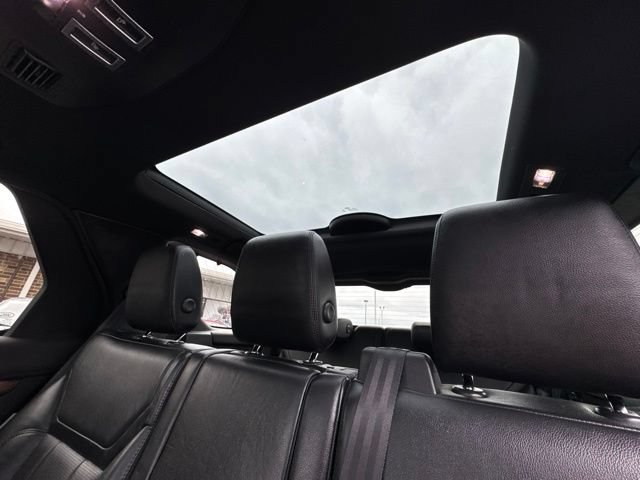 Used 2019 Land Rover Discovery HSE AWD/4WD image 18
