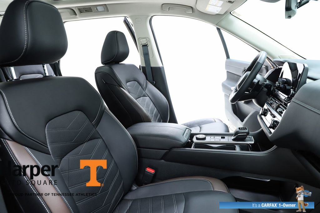 Used 2024 Nissan Pathfinder Platinum image 76