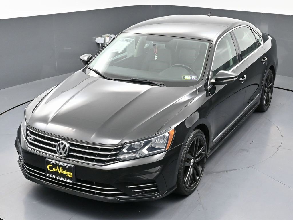 Used 2016 Volkswagen Passat 1.8T R-Line image 39
