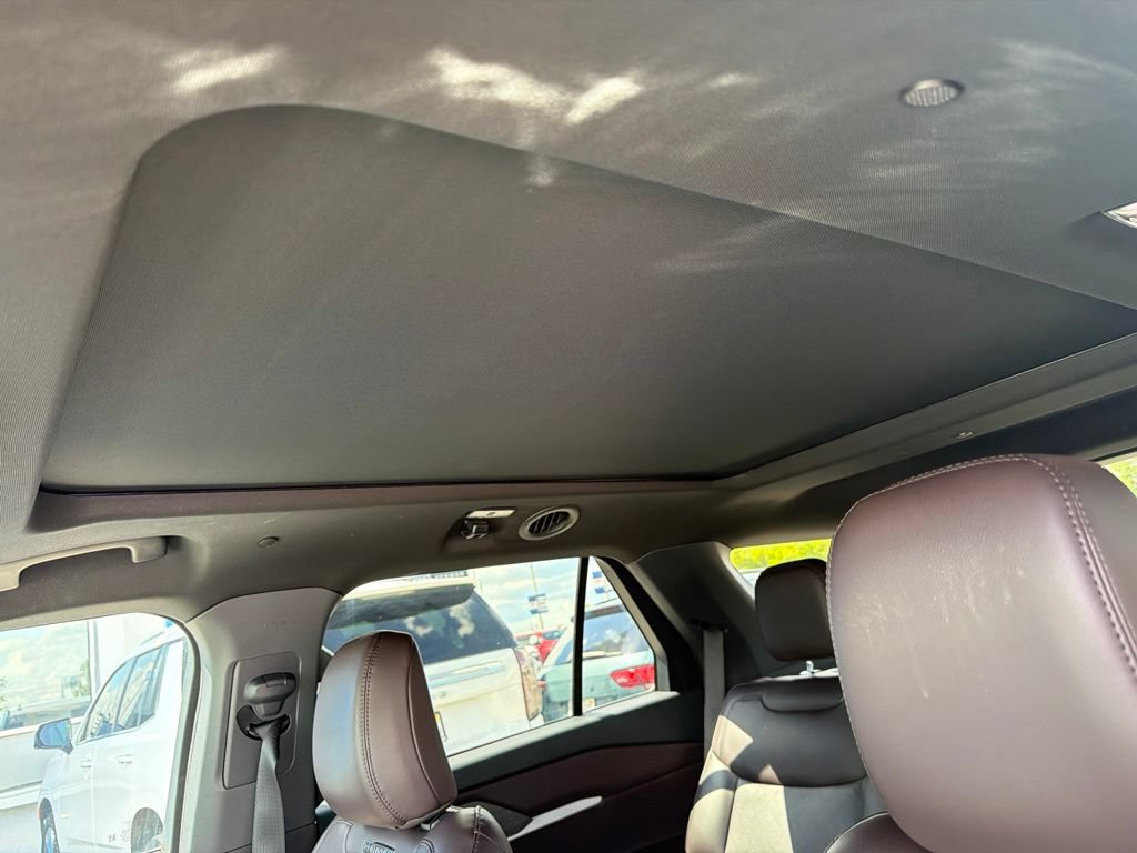 Used 2025 Ford Explorer Platinum RWD image 18