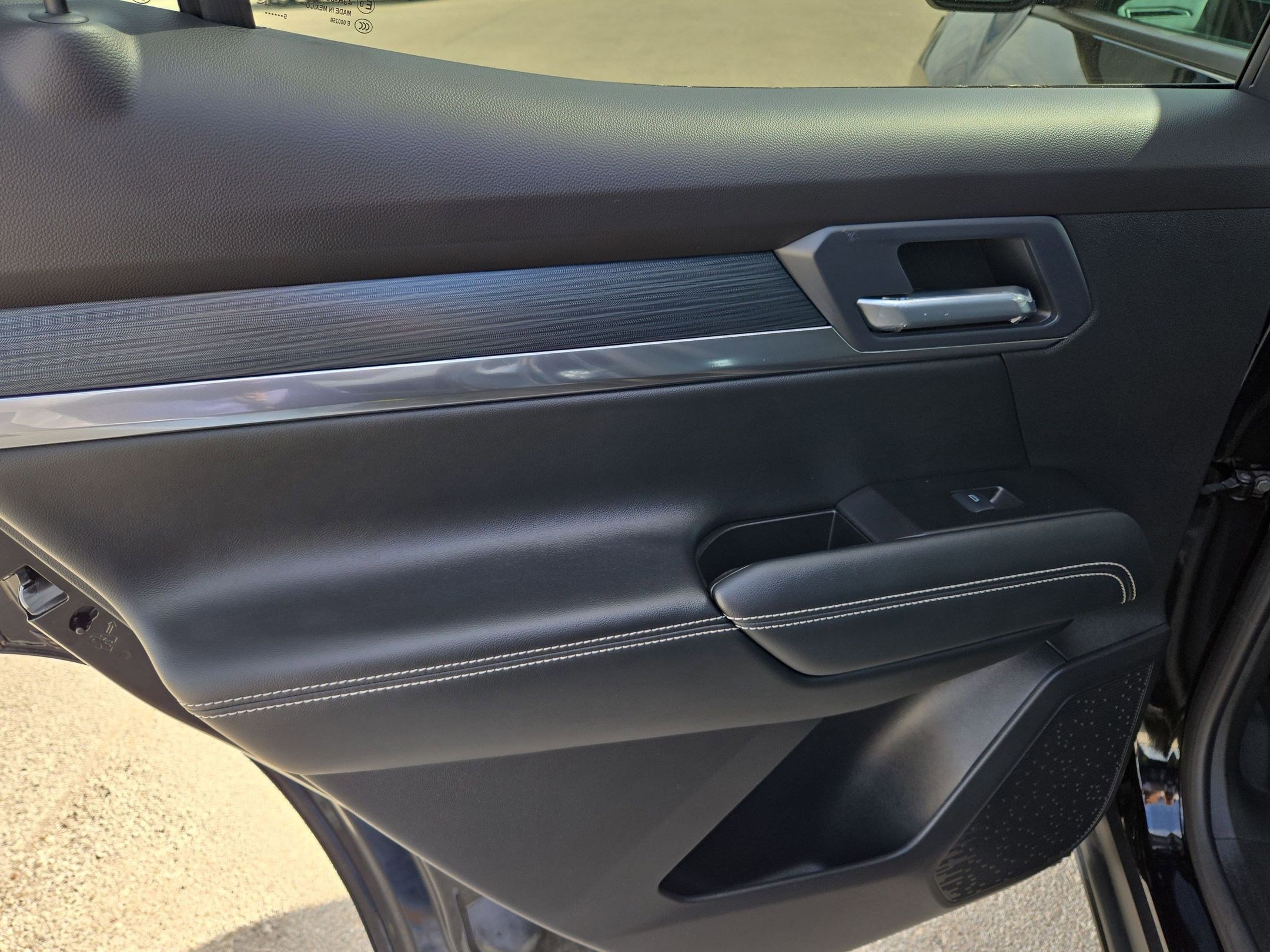 Used 2026 GMC Terrain Elevation w/ Black Edition image 14