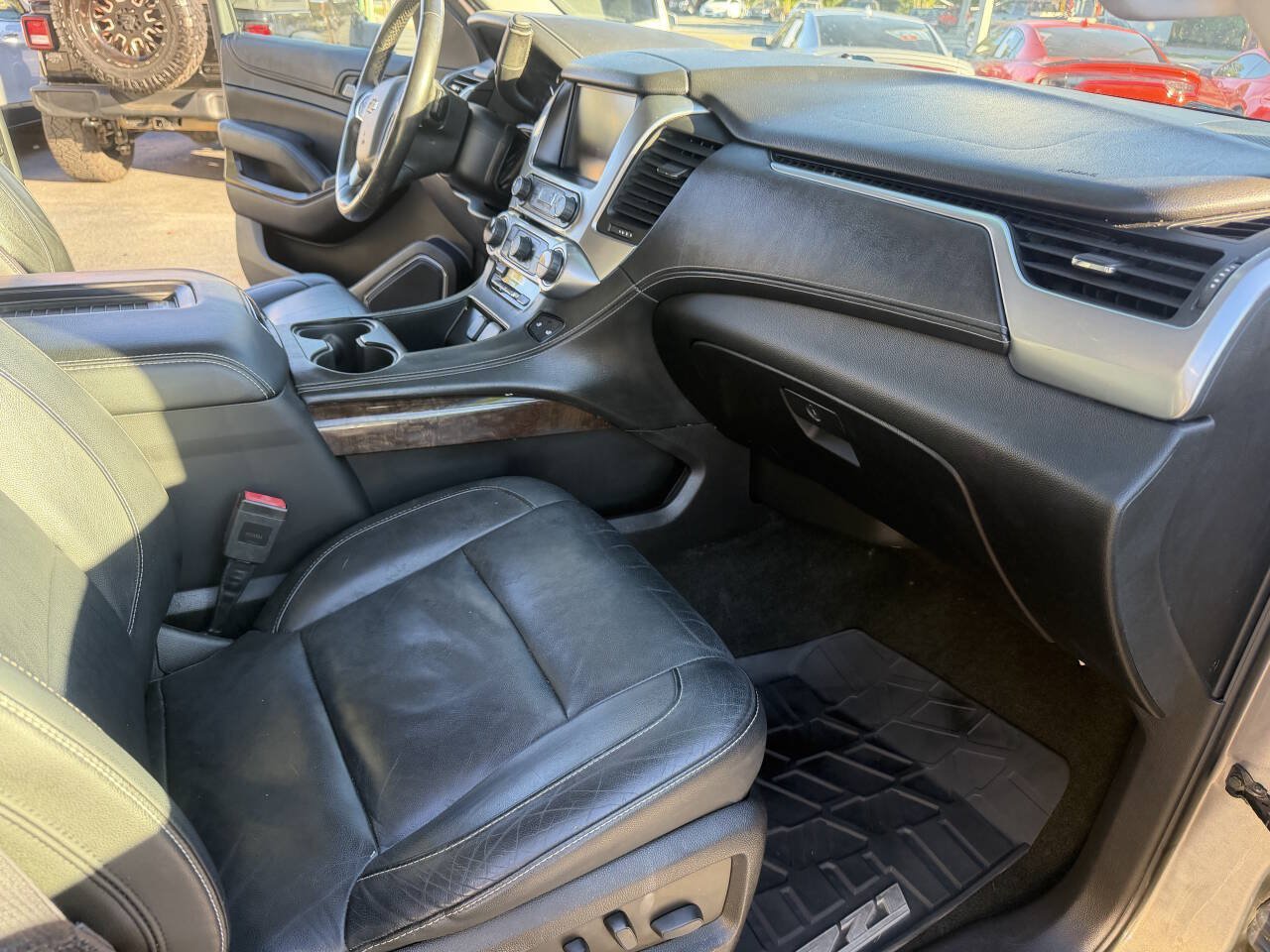 Used 2017 Chevrolet Suburban LT AWD/4WD image 13
