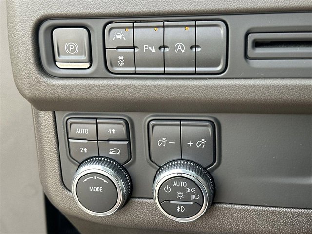Used 2023 GMC Yukon SLT image 17