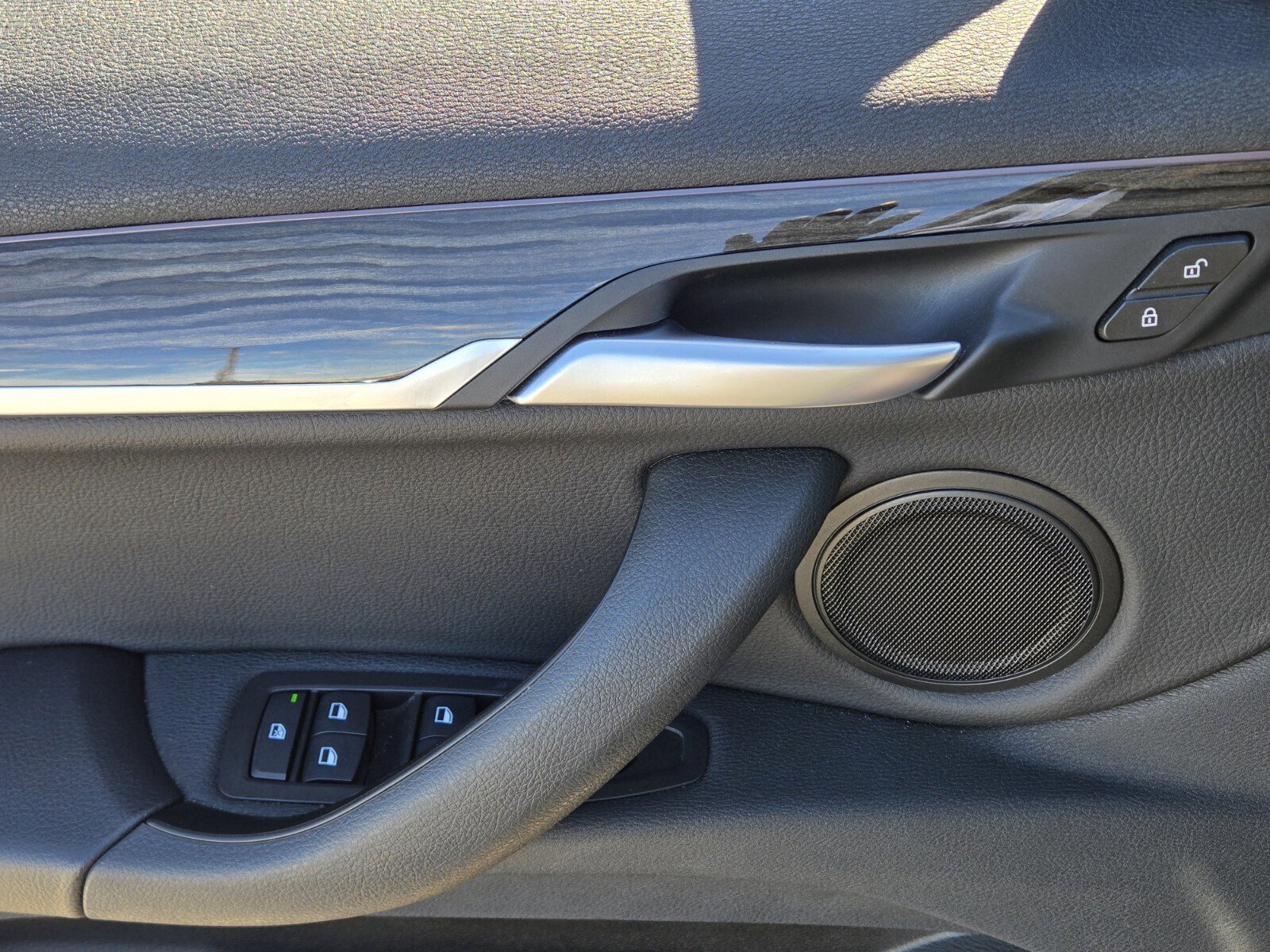 Used 2023 BMW X2 sDrive28i w/ Convenience Package image 18