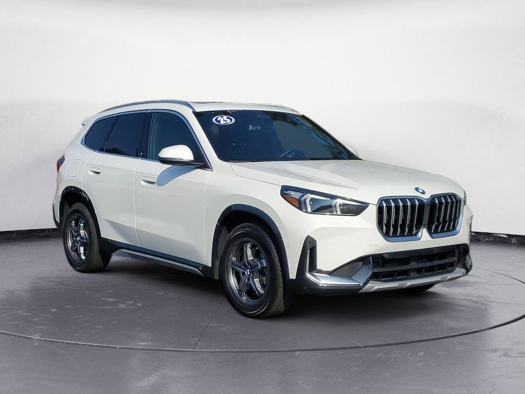 Used 2025 BMW X1 xDrive28i AWD/4WD image 2