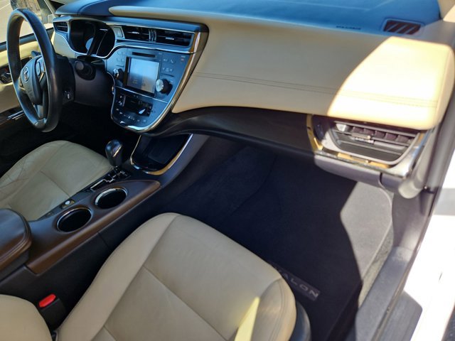 Used 2016 Toyota Avalon XLE Premium image 23