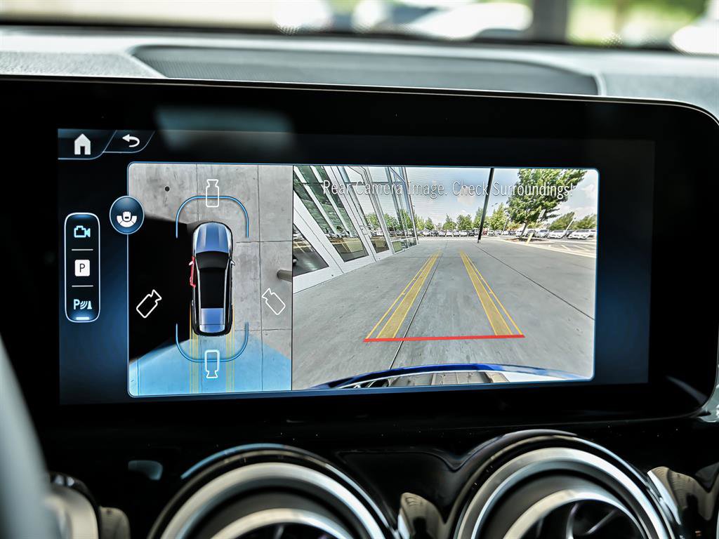 Certified 2025 Mercedes-Benz GLB 250 4MATIC image 21