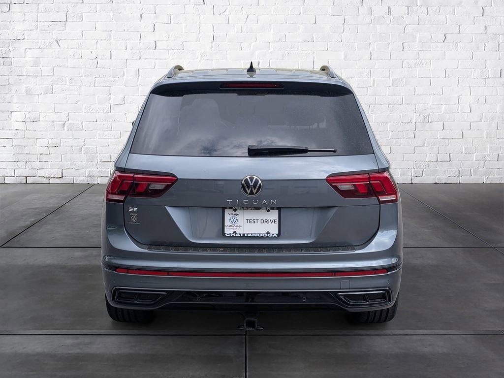 Used 2023 Volkswagen Tiguan SE R-Line FWD image 6