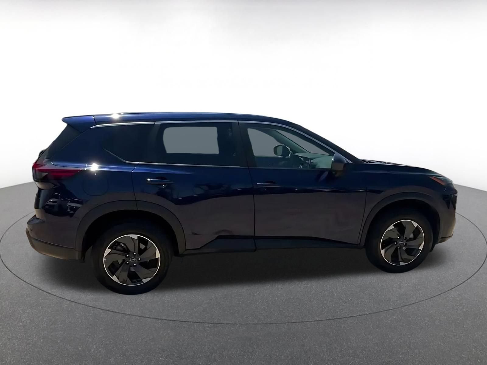 Used 2026 Nissan Rogue SV AWD/4WD image 15
