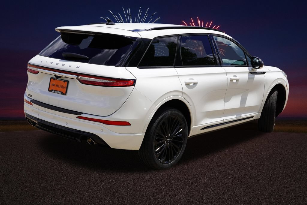 Used 2023 Lincoln Corsair Reserve w/ Jet Appearance Package AWD/4WD image 5