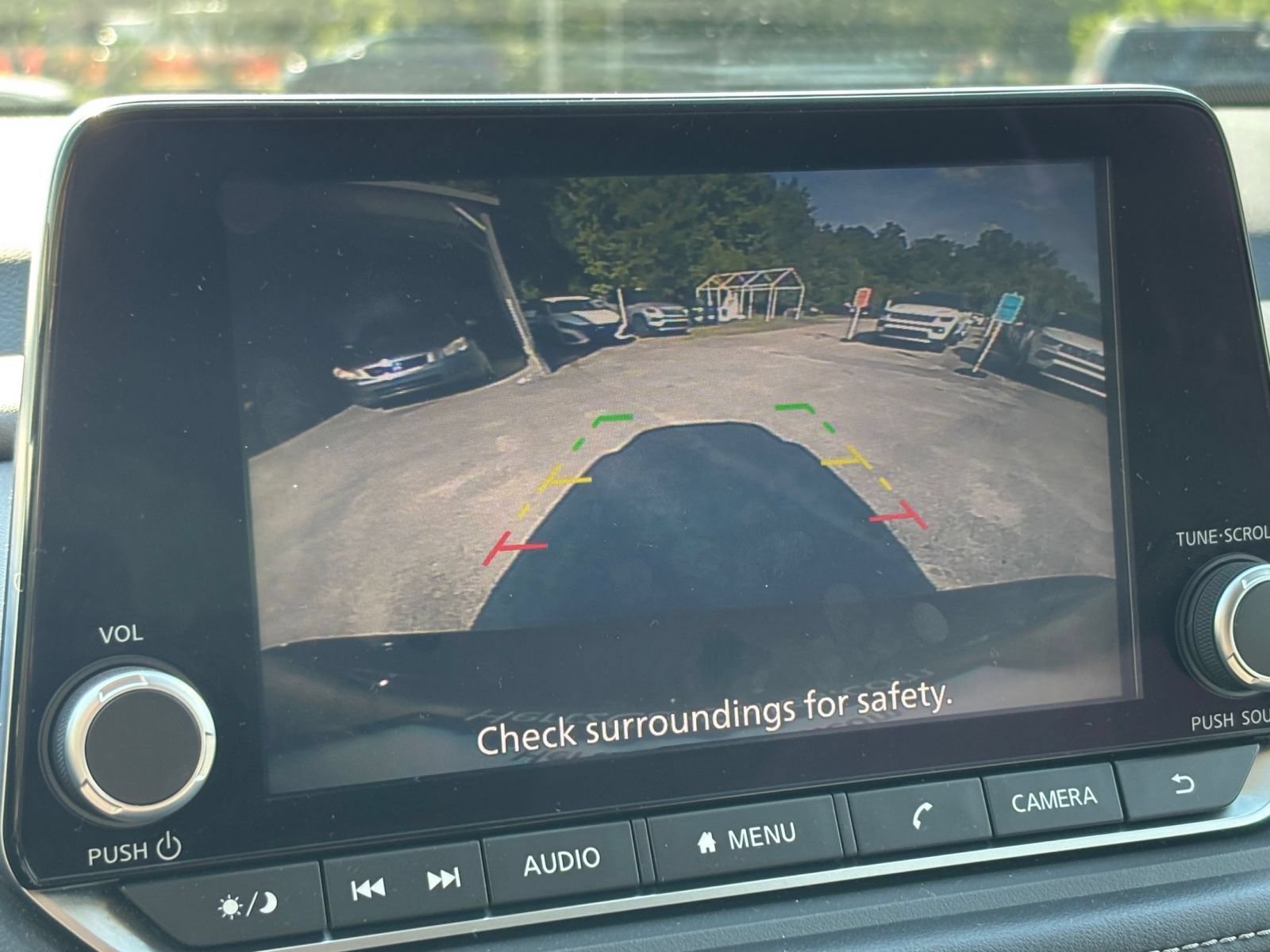 Used 2025 Nissan Rogue SV FWD image 22