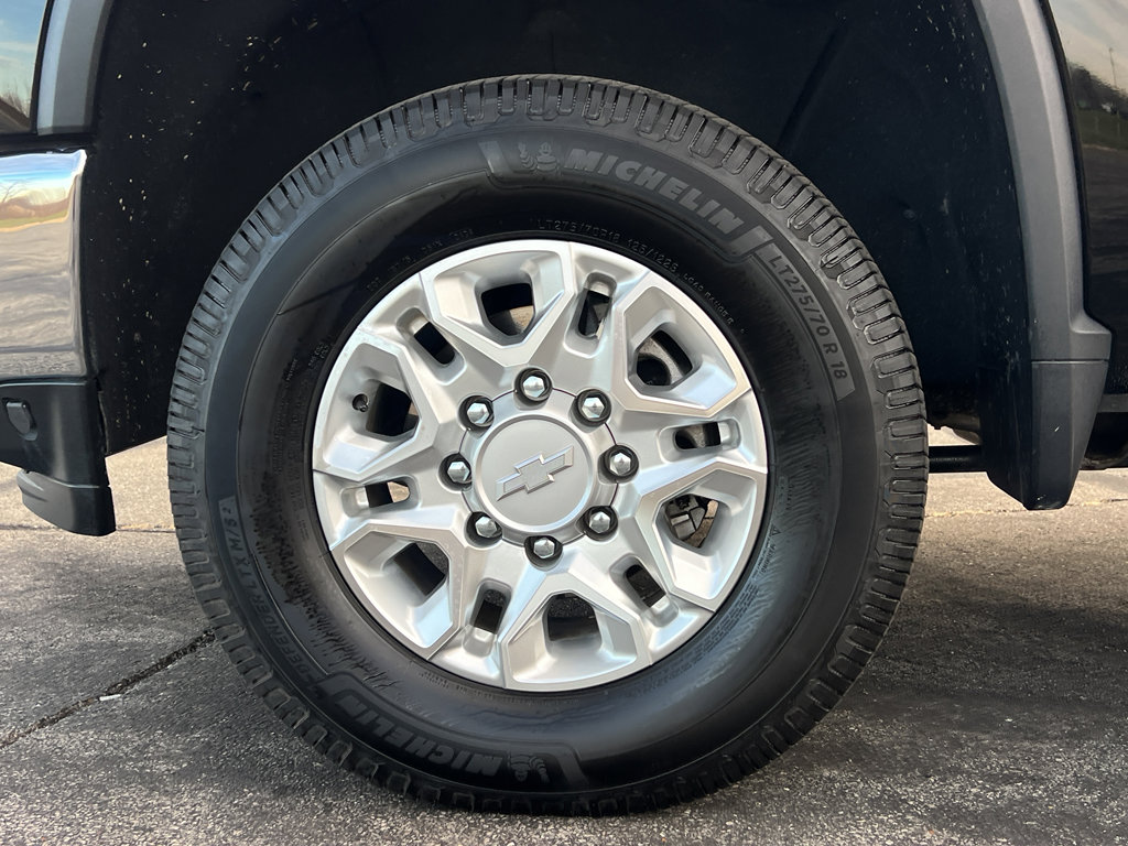 Used 2020 Chevrolet Silverado 3500 LTZ w/ LTZ Texas Edition image 12