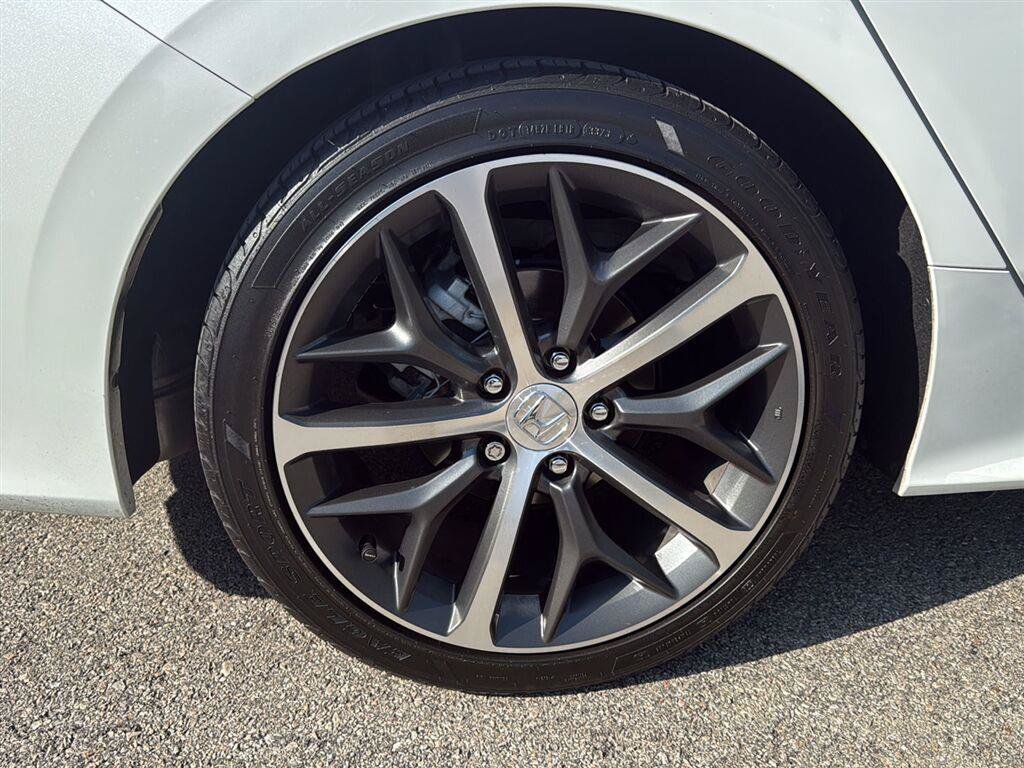 Used 2024 Honda Civic Touring image 17