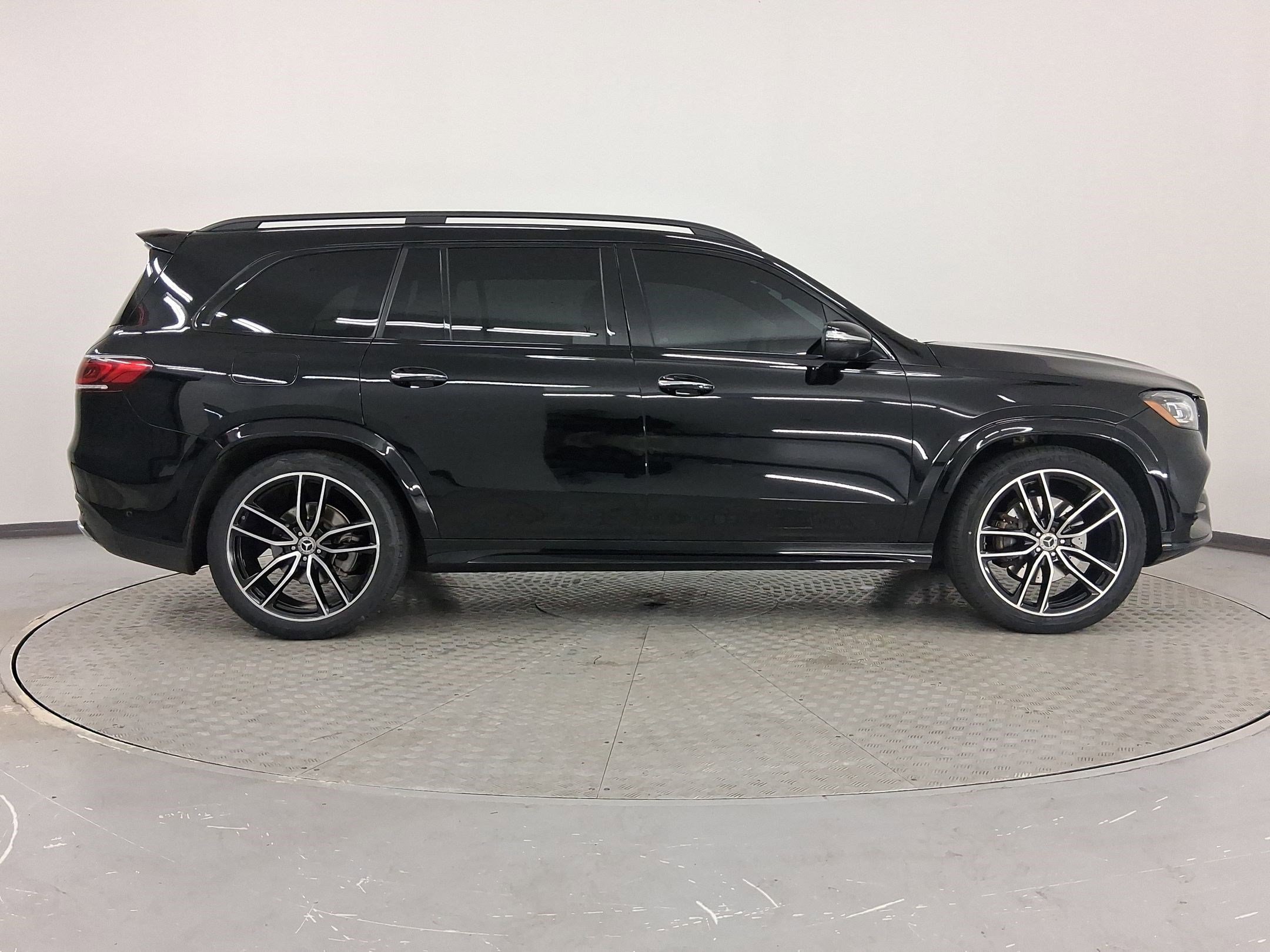 Used 2023 Mercedes-Benz GLS 450 4MATIC image 8
