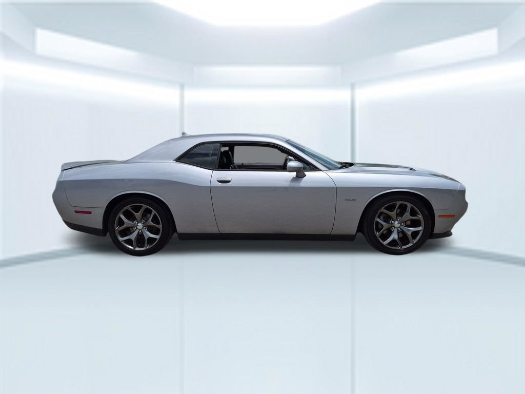 Used 2016 Dodge Challenger R/T Plus RWD image 7