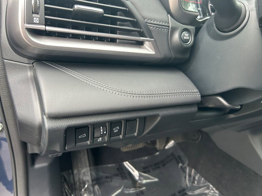 Used 2025 Subaru Outback Limited image 21