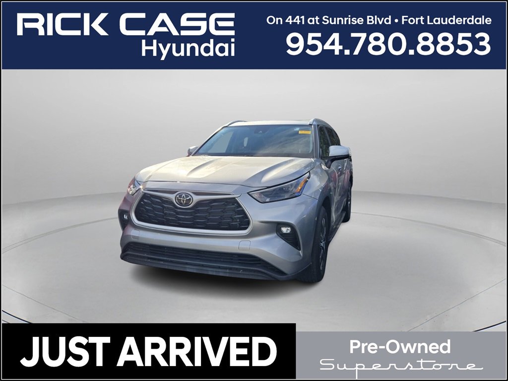 Used 2022 Toyota Highlander XLE