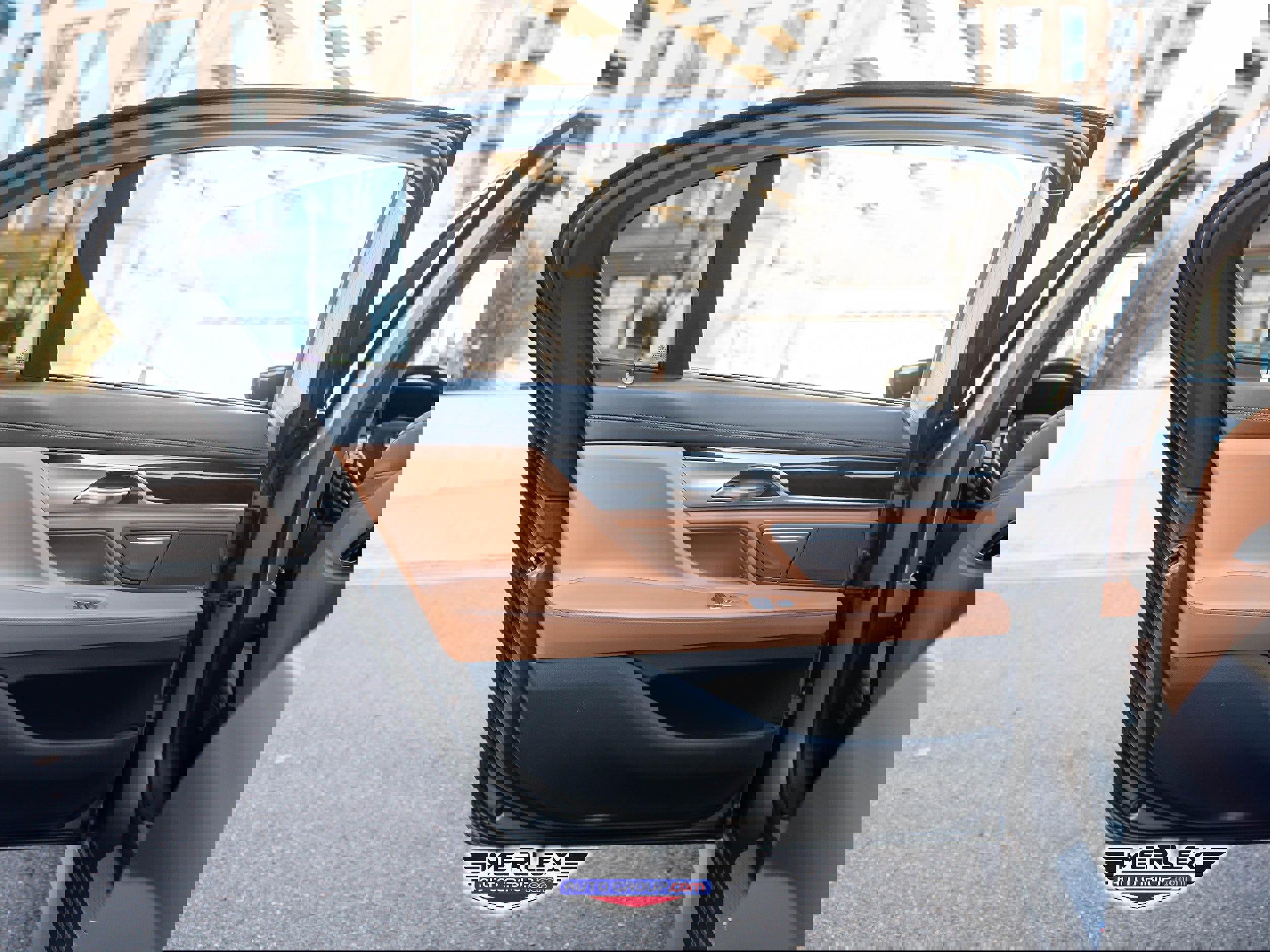 Used 2018 BMW 750i w/ Executive Package image 45